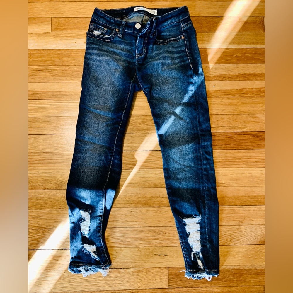 BKE Stella Ankle Skinny Jeans. Size 22 but could fit a 23.